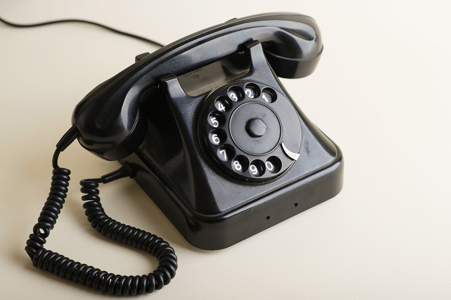 Antique Black Telephone Iskra ATA 12 Classic Phone/