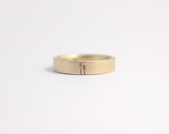 Wedding Band or Engagement Ring in yellow gold with woodland pines 4mm 9ct Yellow Gold