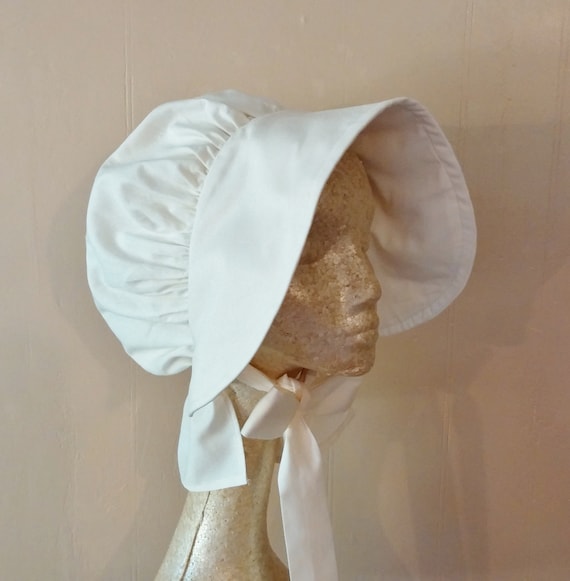Women's Ivory Pioneer Bonnet Off-White Civil by BonnetsandDresses