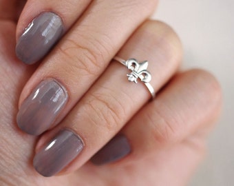 fleur de lis midi ring . fleur de lis jewelry . tiny fleur de lis ring . fleur de lis stacking ring . stackable fleur de lis ring // 4FLIS