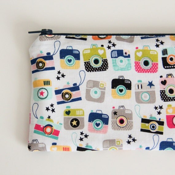Zipper pouch cameras hearts love pictures by diaboloKiwi
