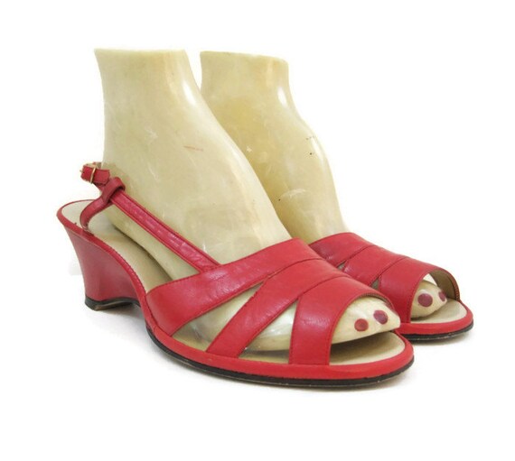 70s Slingback sandals 9 wedge Sandals slingback 60s Heel 8.5 red Red  Wedge Shoes Vintage