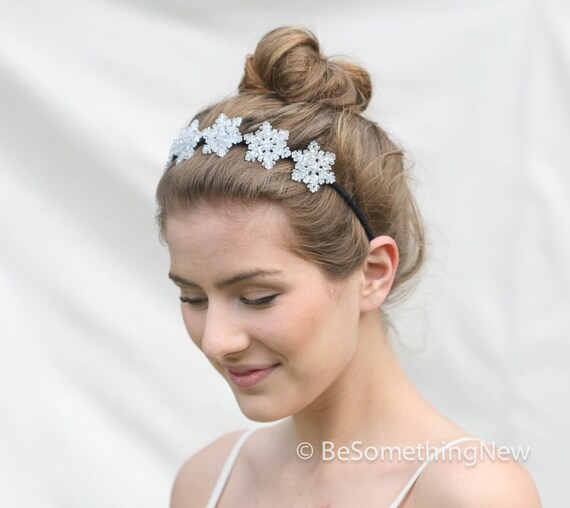 Add some snowflakes to your hair by way of this snowflake headband