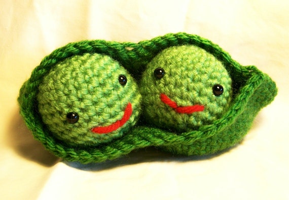 peas in a pod plush large