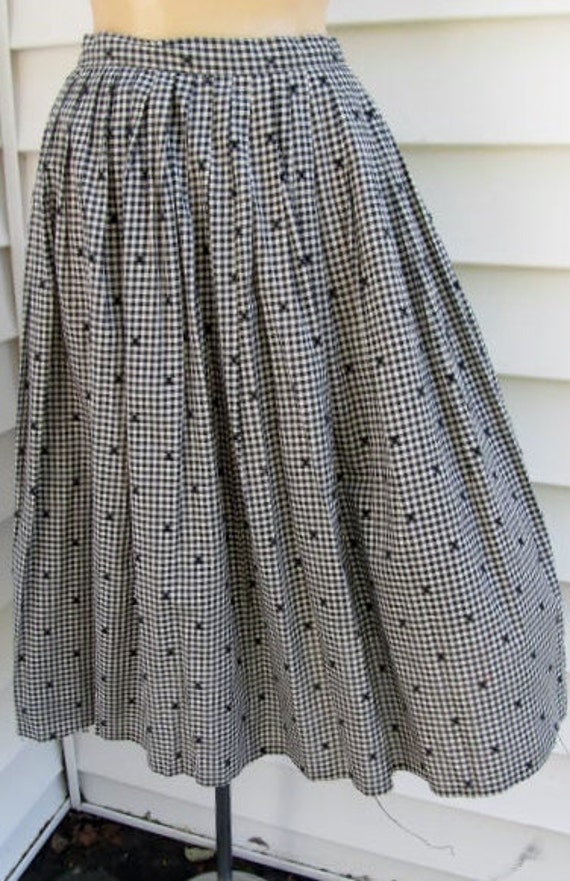 Vintage 1950s Black White Full Circle Skirt XS