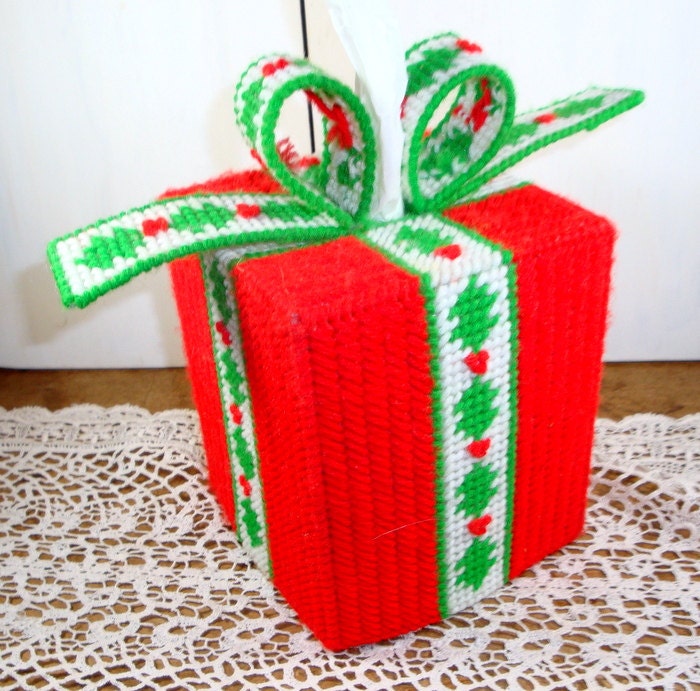 Christmas Needlepoint Kleenix Tissue Box Cover Bow 730-13