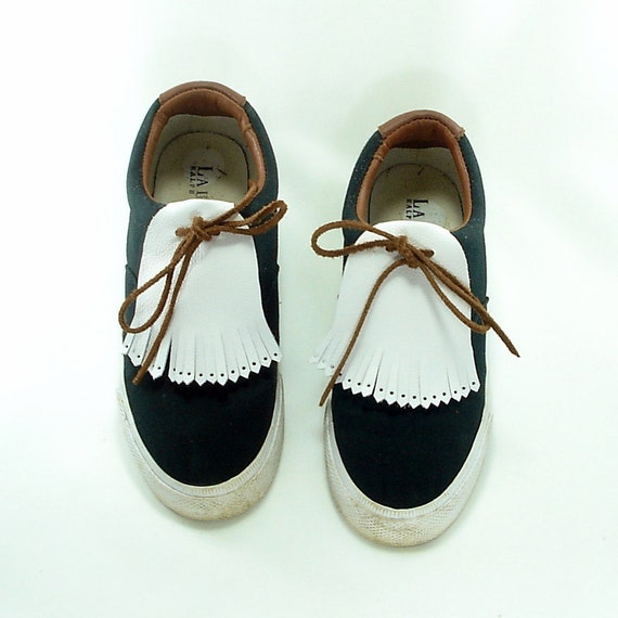 golf shoes with tassels