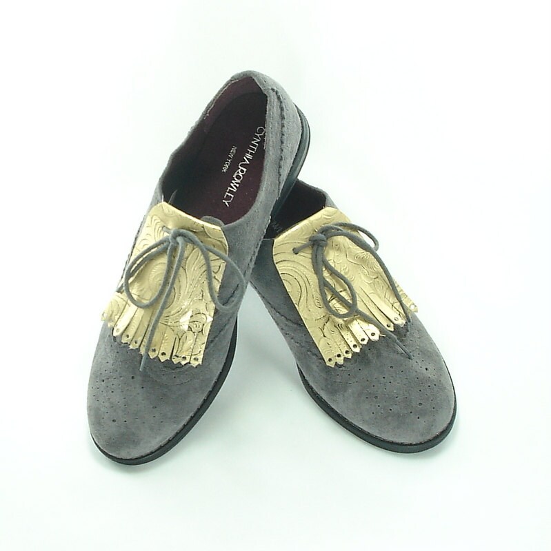 golf shoes with tassels