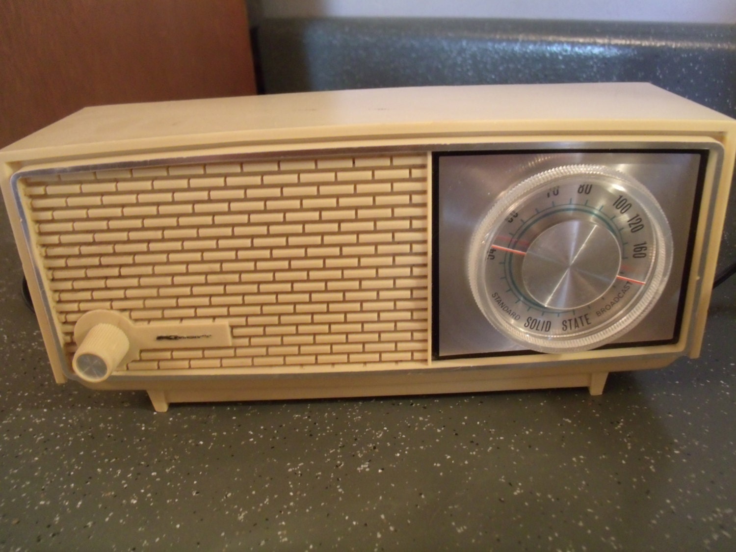 Vintage KMart AM Radio Solid State 1960s Works fine Made