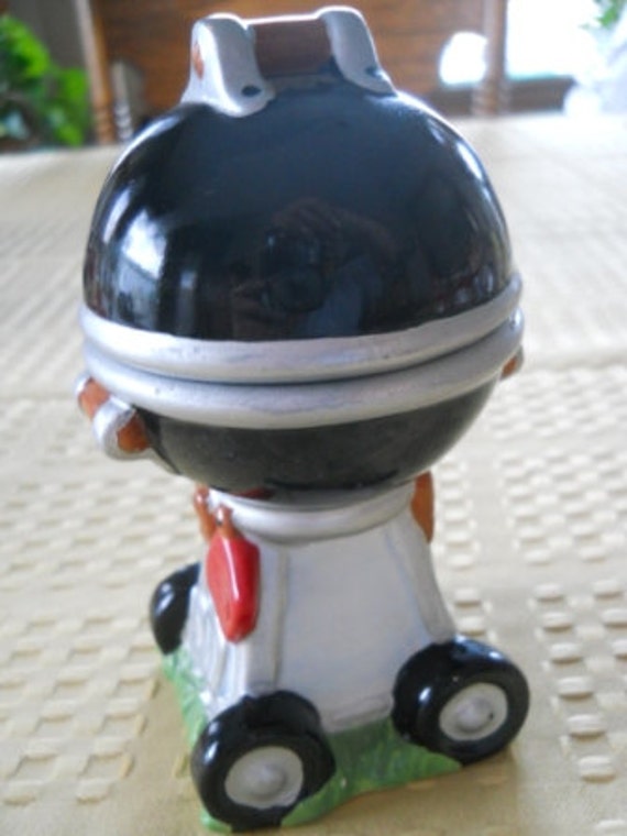 Barbeque Grill Salt and Pepper Shakers Vintage Collectible