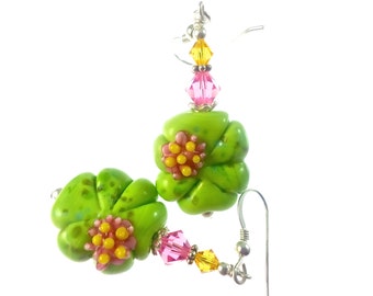Green Lampwork Earrings, Glass Bead Earrings, Flower Dangle Earrings, Lampwork Jewelry, Mod Beaded Earrings, Beadwork Earrings