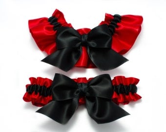 Wedding garters - bridal garters - red and black garters with black bows - red wedding garters - red satin garter set - red and black garter