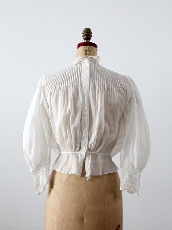 Victorian blouse small antique white top