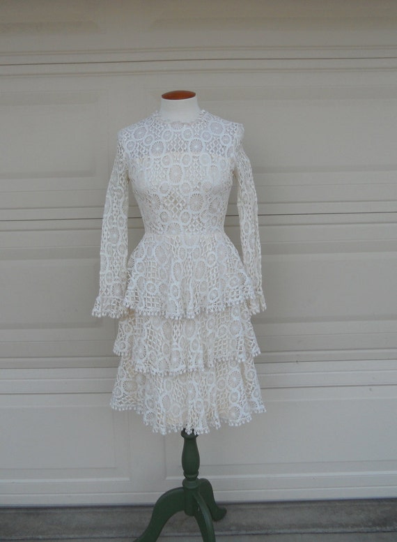 Vintage 60s Lace Mini Wedding Dress . Crocheted by freshlavender