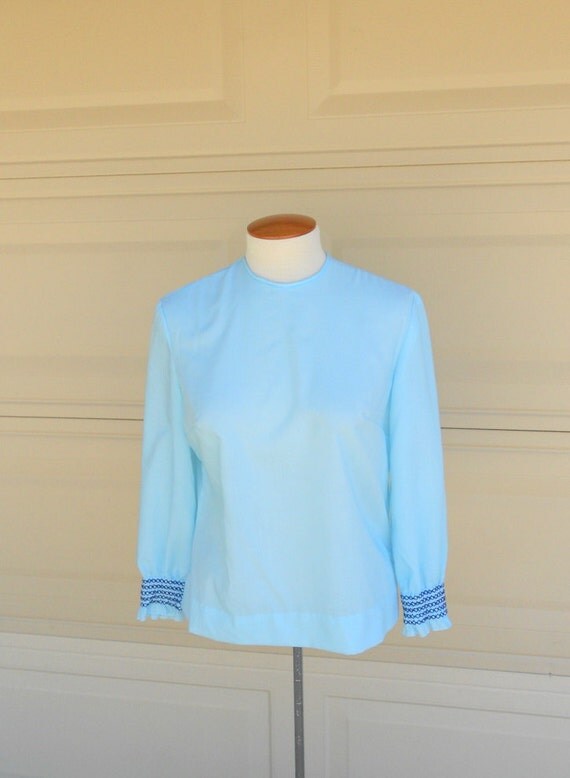 blouse baby blue