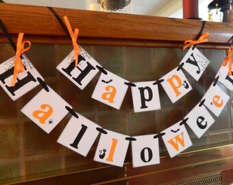 HALLOWEEN decorations / Happy Halloween Banner / Holiday Mantle Decor / Halloween Banner / Fall Decor/ Halloween Photo Pro/ Vintage Inspired