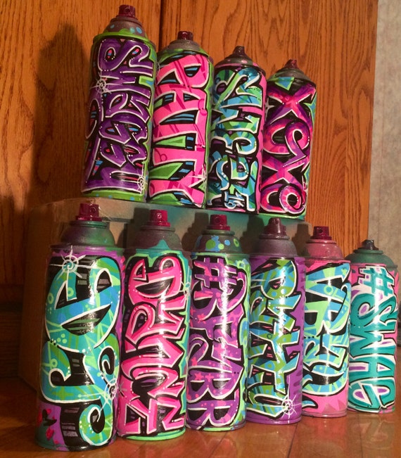 a-personalized-spray-paint-can-with-the-name-and-color-of-your