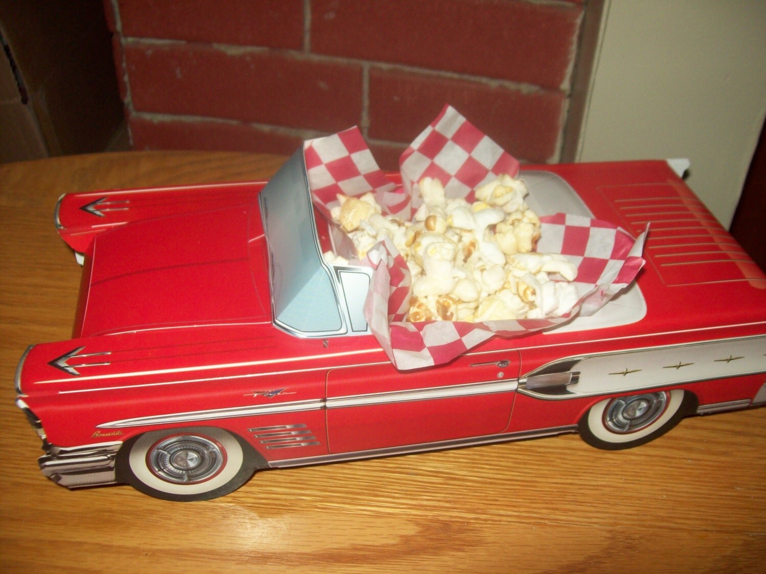 Retro Vintage Classic Red 58 Pontiac Food Box Car boxPopcorn
