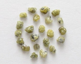 Natural Rough Yellowish and Grayish Diamond, Uncut, Lot (22) of 1.68 carats