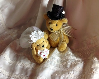 Wedding Cake Topper ~ Top Hat ~ Custom Size ~ Custom Color ~ Handmade ~ Ready to Ship
