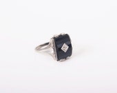 VICTORIAN  unisex ring white 14 K gold diamond in the center onyx made  in France circa 1910's