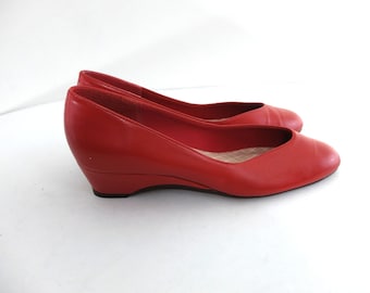 Red Wedges 8 N Low Heel Shoes Vegan Leather Vintage Shoes Size 8 Narrow ...