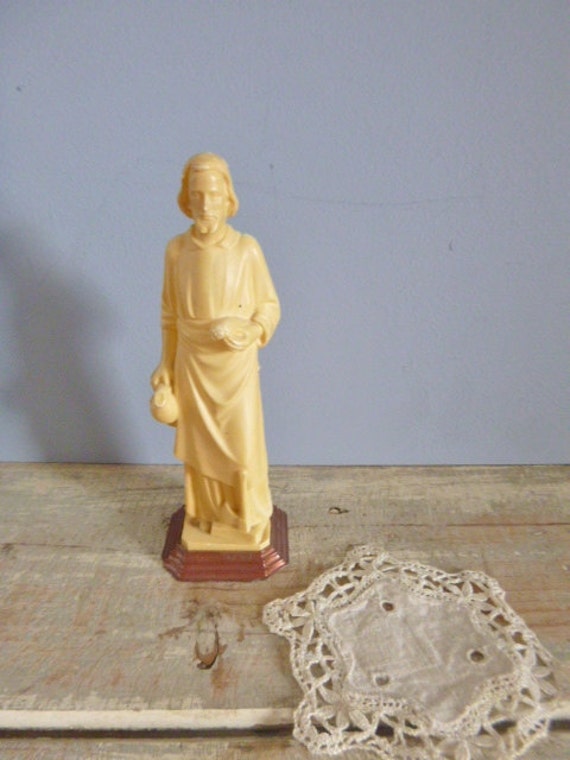 plastic statues for sale