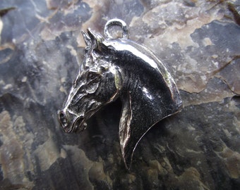 Horse pendant ONLY PEWTER horse jewelry Zimmer DIY use for beadwork!