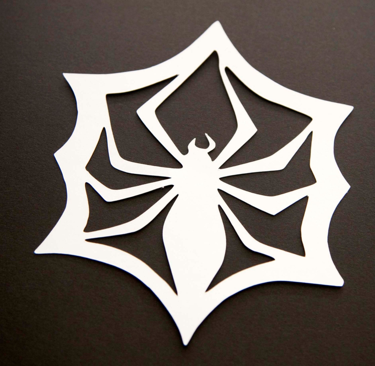 8-spider-sm-snowflake-from-nightmare-before-christmas
