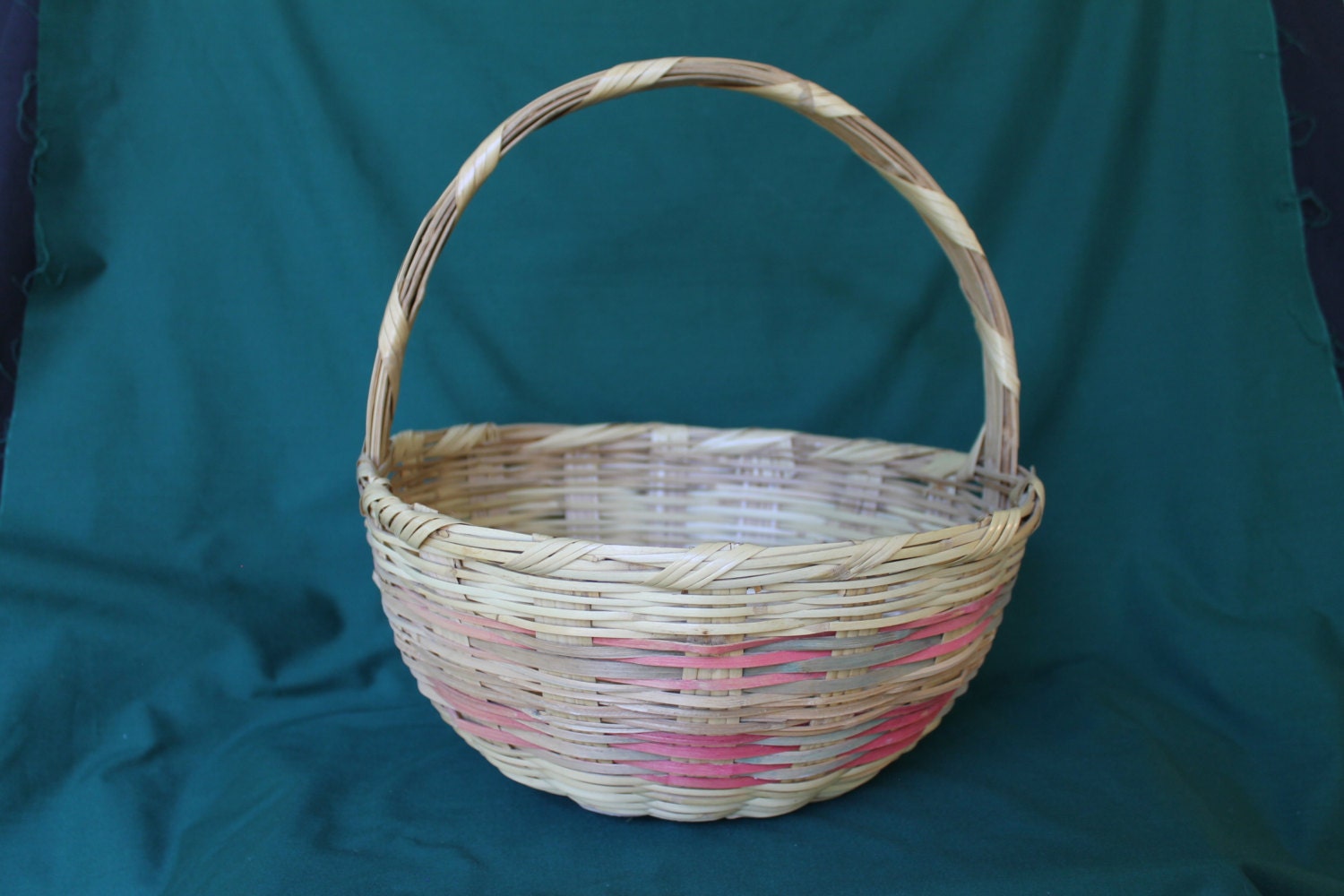 Vintage hand woven round Easter Basket with by julesoldjewels