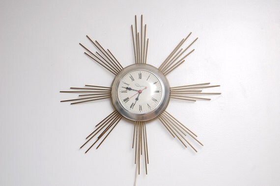 Vintage 60's Sunburst Starburst Clock Mid by TheHouseInTheMiddle