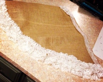 How to Make a No Sew Burlap Tree Skirt | Maker's Mill