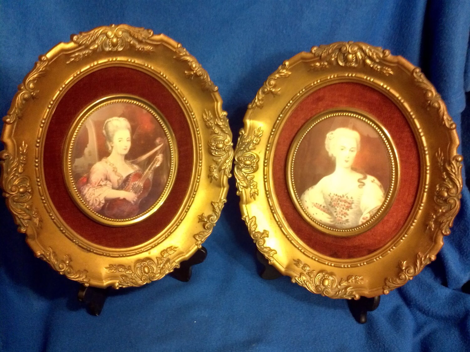 A Pair of Cameo Creations Pictures