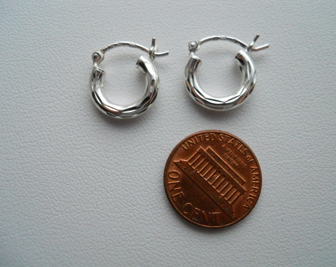 Vintage Huggie Hoop Earrings, Sterling Silver Textured Hoop Pierced Earrings, Gift Idea Small Hoop Earrings