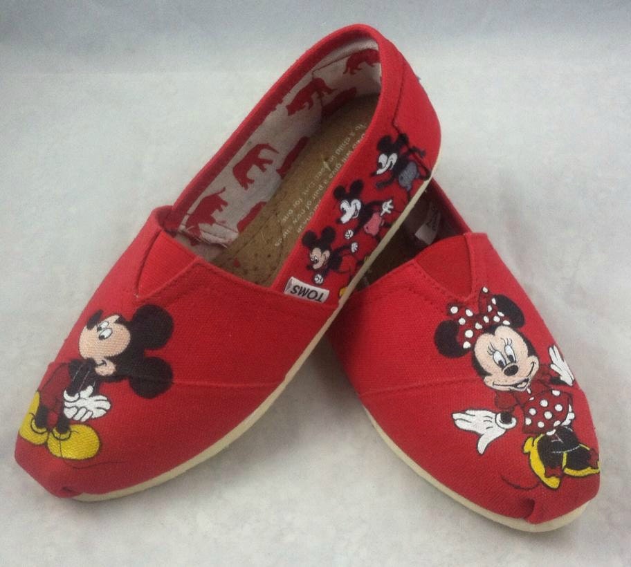 Custom Hand Painted Shoes  Minnie and Mickey  Mouse 
