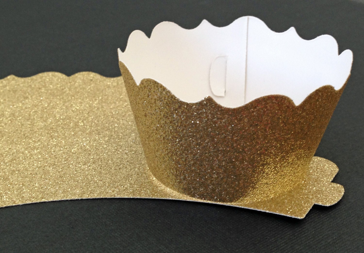 Glitter cupcake wrappers elegant gold Choose your cut
