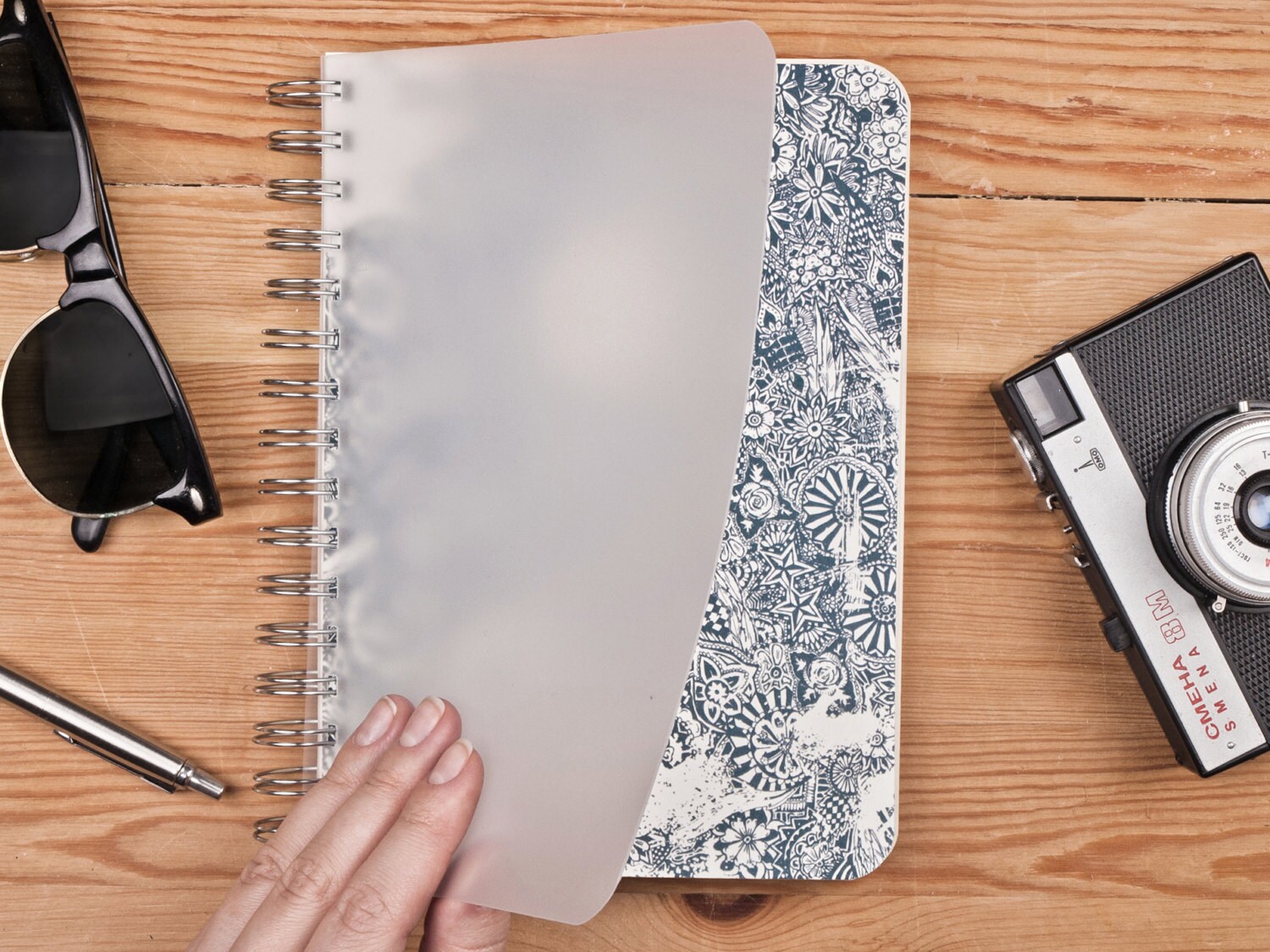 Daily 2017 Planner with a high quality paper by TheBigCalendar