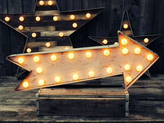 Marquee Arrow (Relic // Patina // Fun Fair Sign & Light // Vintage themed // Wedding // Distressed // Home lighting)