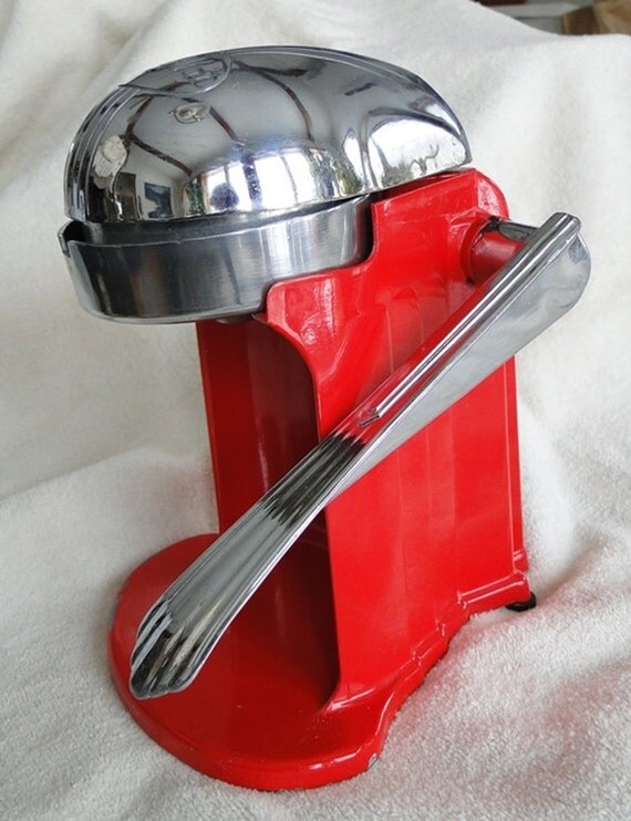 Vintage 1950s Red JUICEOMAT Juicer made by Rival Mfg CoArt