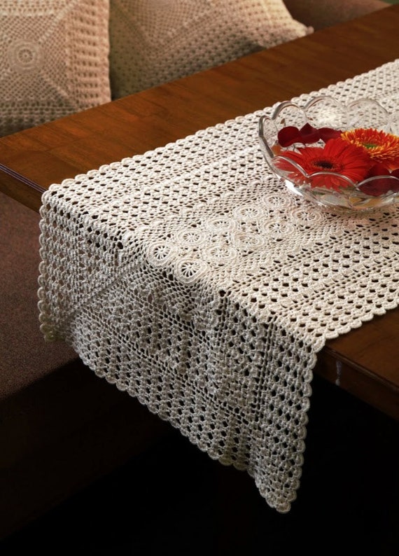 Items similar to Vintage Design RUNNER Handmade Crochet Runner Cotton