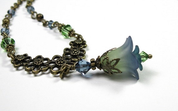 Blue Green Two-Toned Flower Necklace, Vintage Style, Denim Blue, Peridot, Botanical, Woodland, Romantic, Hostess Gift, Stocking Stuffer