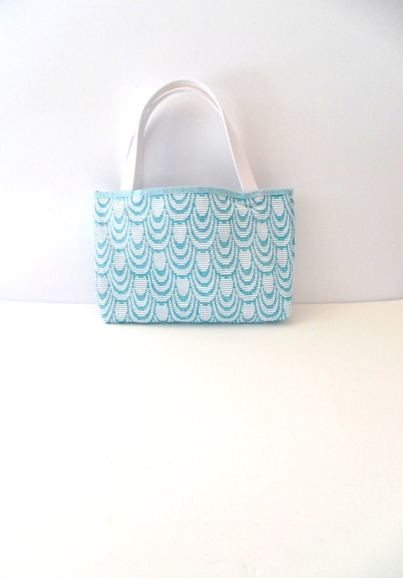 scalloped tote