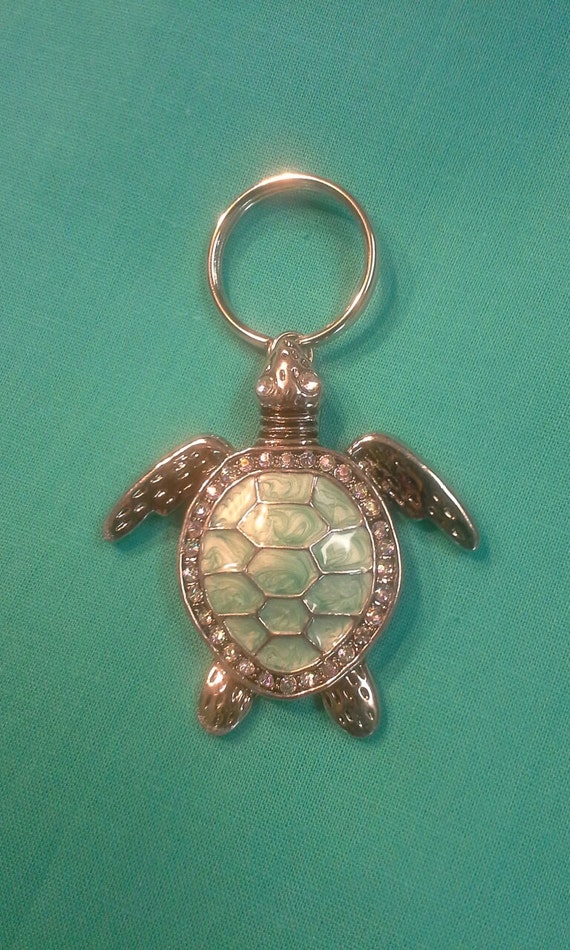 Add personal initial tag Sea Turtle Key Chain 1