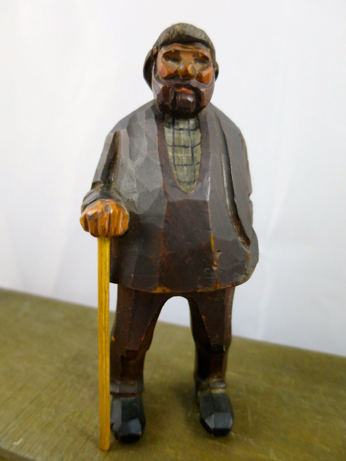 wood carved figurines