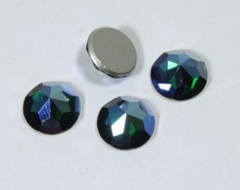 Vintage Swarovski 2020 8mm Emerald AB Rauten Rose #971