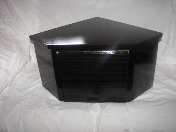metal corner bread box