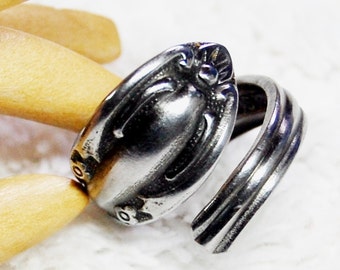 Stainless Steel Spring Bud Spoon Ring Sizes 6 to 8