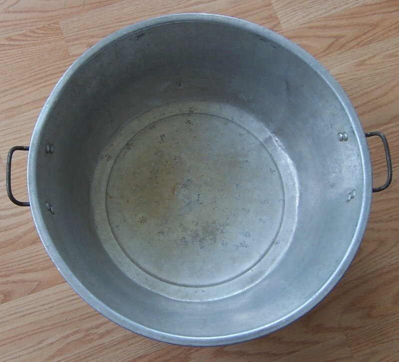 Vintage Aluminum Dish Pan Handled Industrial Wash Tub Planter