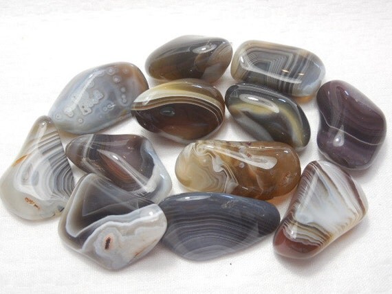 grey agate metaphysical properties