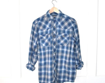 blue plaid flannel shirt / 90s GRUNGE relaxed fit slouchy button down ...